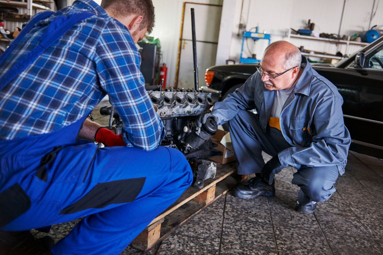 PPC Garage mechanic working on a vehicle